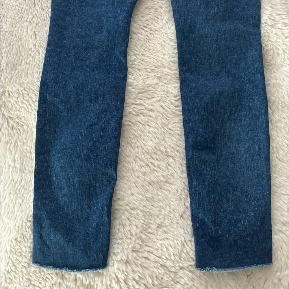 Mother - High Waisted Looker Ankle Fray Skinny Jeans in Lure Me In - Picture 8 of 9